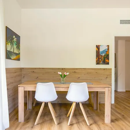 2 Apartamento *